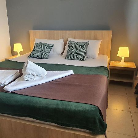 Villa Accommodation Букурещ Екстериор снимка