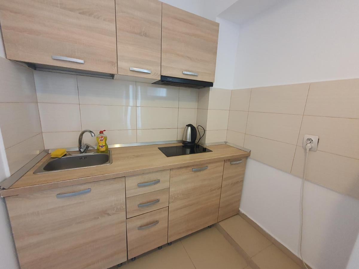 Villa Accommodation Букурещ Екстериор снимка