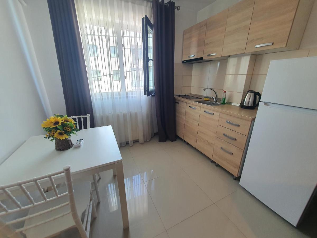 Villa Accommodation Букурещ Екстериор снимка