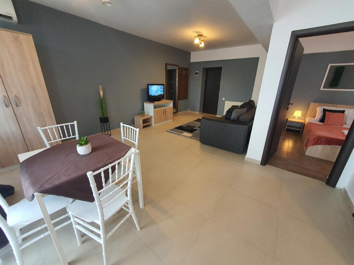 Villa Accommodation Букурещ Екстериор снимка