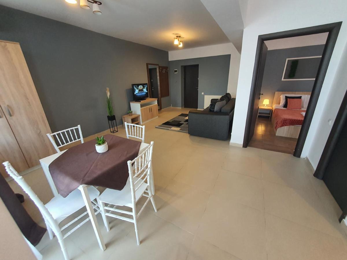 Villa Accommodation Букурещ Екстериор снимка