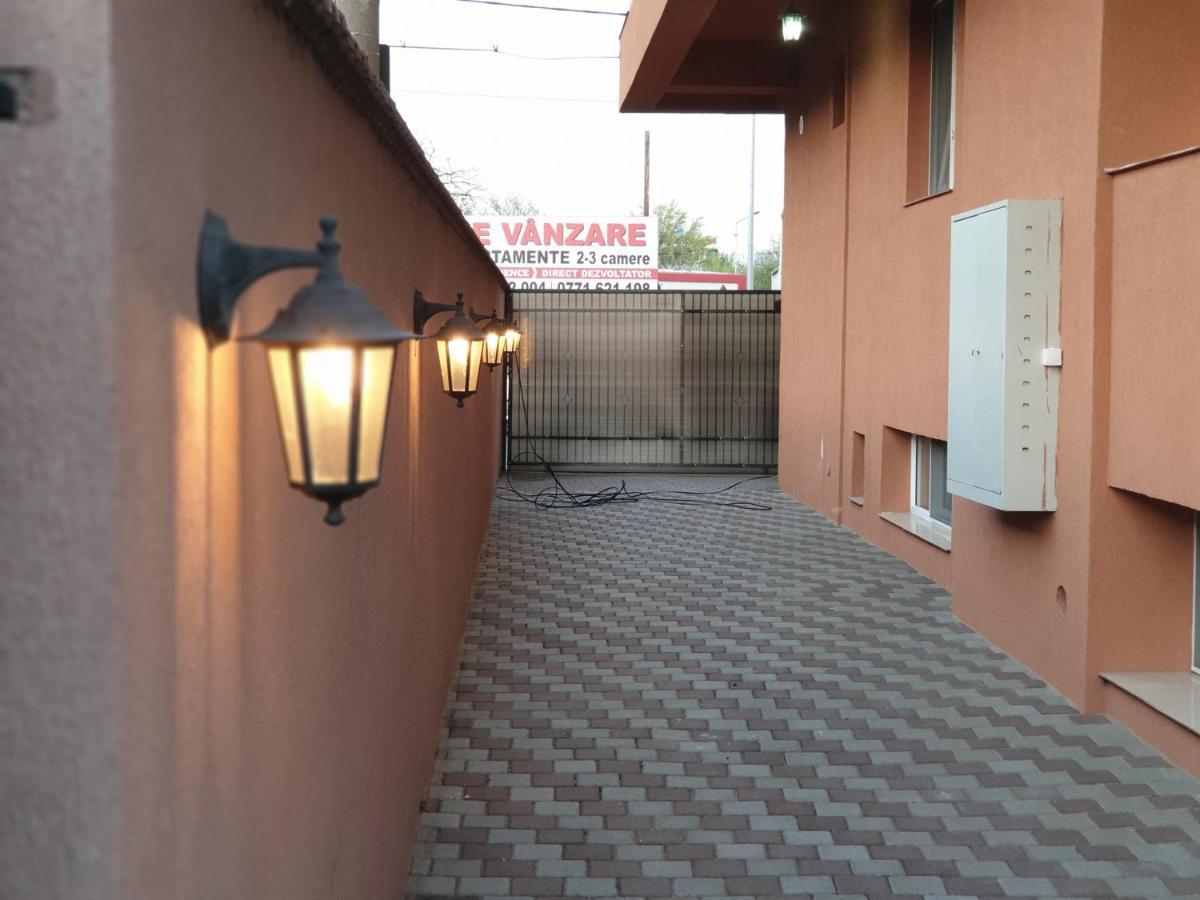 Villa Accommodation Букурещ Екстериор снимка