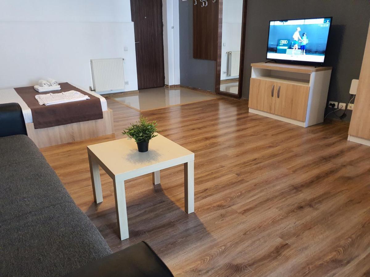 Villa Accommodation Букурещ Екстериор снимка