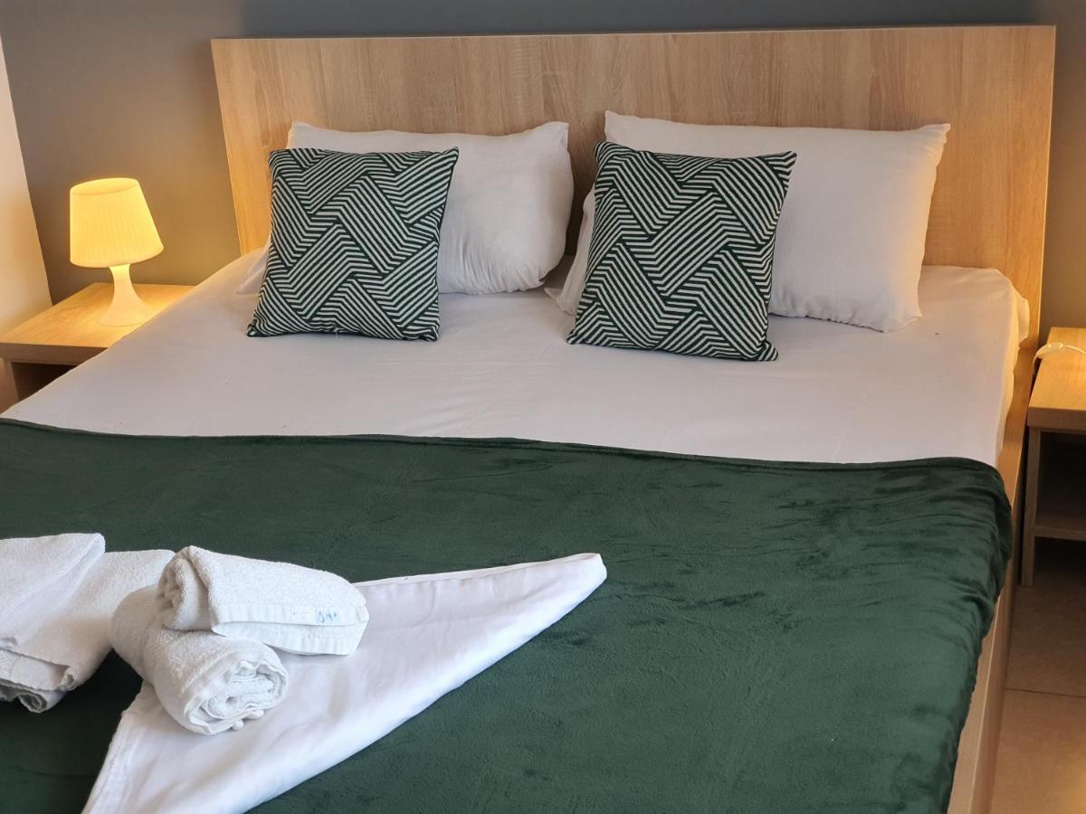 Villa Accommodation Букурещ Екстериор снимка